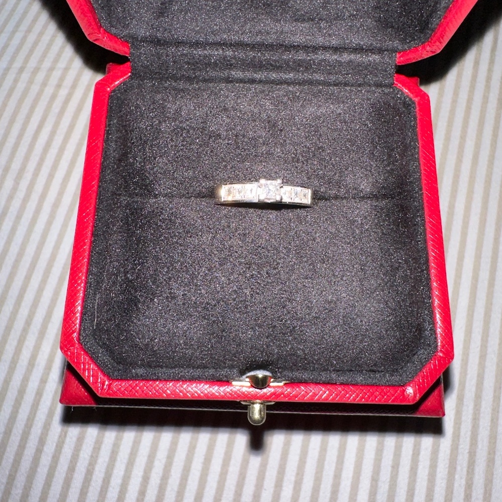 Weeding Diamond ring 18 k